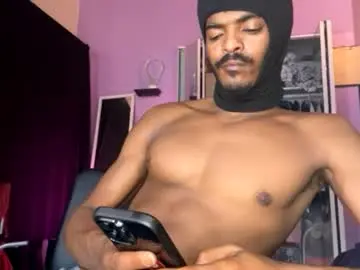 Chaturbate Live Sex Cam of trillahung