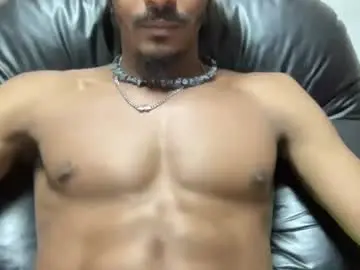 Chaturbate Live Porn of trillahung