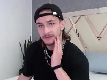 Chaturbate Live Sex Cam of axel_porn_