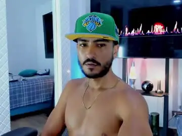 Chaturbate Free Porn Cam of david_johnson372