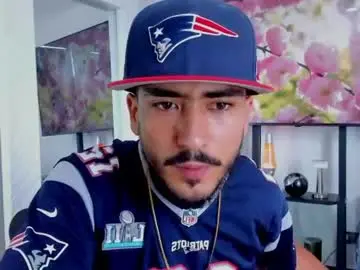 Chaturbate Live Porn of david_johnson372