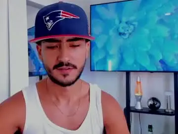 Chaturbate Live Sex Cam of david_johnson372