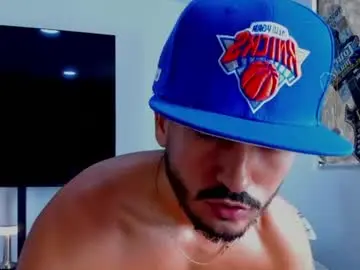 Chaturbate Free Live Porn of david_johnson372