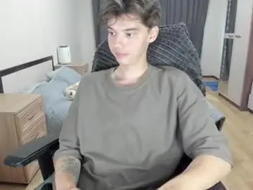 Chaturbate Live Sex Cam of guy_liam1
