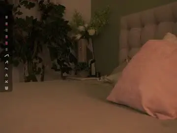 Chaturbate Live Sex Cam of little_poetry