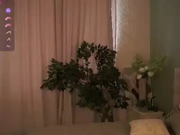 Chaturbate Live Sex Cam of little_poetry