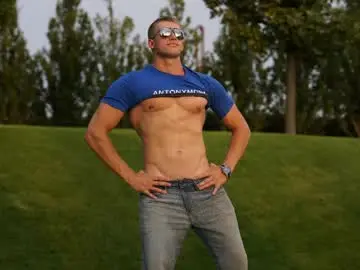 Chaturbate Best live sex cam show of marc105100