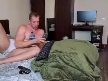 Chaturbate Live Sex Cam of marc105100