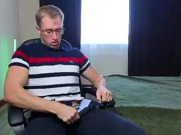 Chaturbate Best live sex cam show of marc105100
