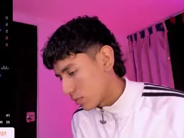 Chaturbate Free Live Porn of damien_howard