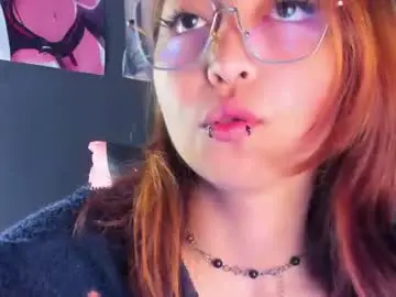 Chaturbate Live Porn of kira_exxe