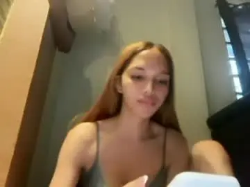 Chaturbate Live Sex Cam of cici_02