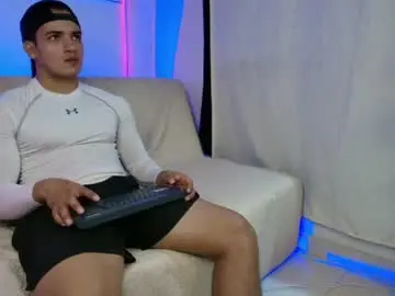 Chaturbate Watch Live Sex Cams of dwayne_esteven10