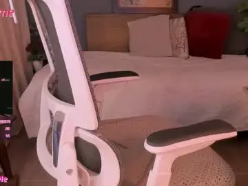 Chaturbate Free Porn Cam of lexa_online