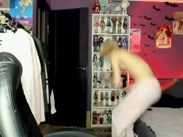 Chaturbate Watch Live Sex Cams of sweet_peach__