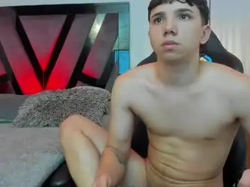 Chaturbate Sex Chat of andy_miller5