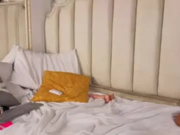 Chaturbate Sex Chat of miss_honey21_