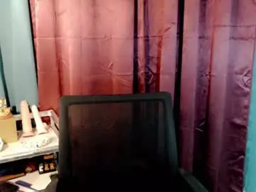 Chaturbate Live Sex Cam of pinay_lucy