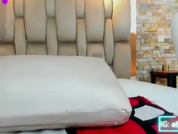 Chaturbate Sex Cam of aria_paul