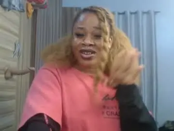 Chaturbate Live Sex Cam of chocox_petitqueen