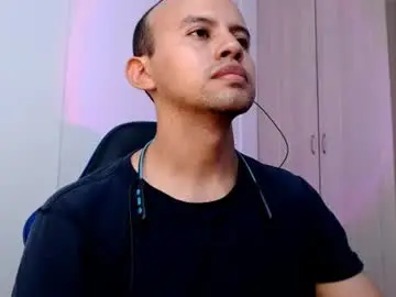Chaturbate Best live sex cam show of damian_wish