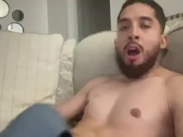 Chaturbate Free Porn Cam of papicubano_guapo23cm