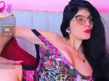 Chaturbate Best live sex cam show of _caro_lyne_