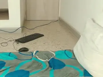 Chaturbate Live Sex Cam of aladino_ms
