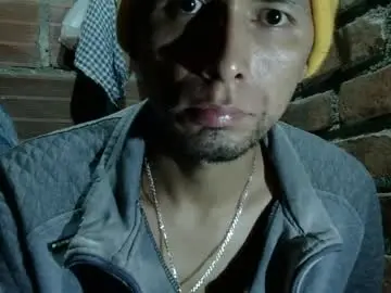 Chaturbate Live Porn of boycumlatino21