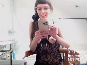 Chaturbate Live Sex Cam of carlypearls