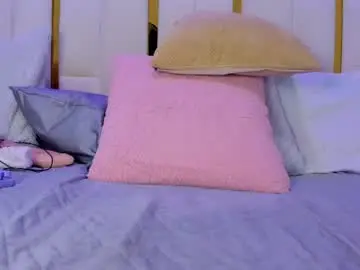 Chaturbate Nude Webcam of mia_vy