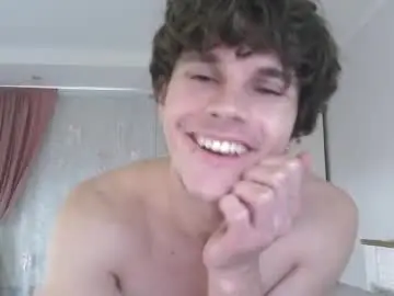 Chaturbate Live Sex Cam of eric_crush
