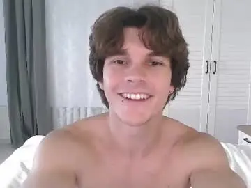 Chaturbate Live Sex Cam of eric_crush