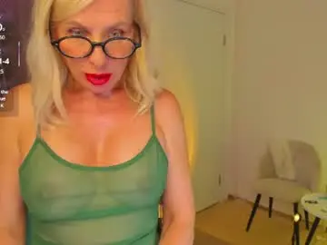 Chaturbate Live Sex Cam of lina_bennet