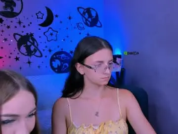 Chaturbate Live Sex Cam of princessnicolee
