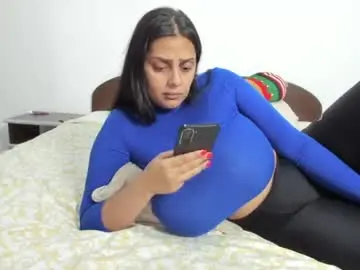 Chaturbate Nude Webcam of rosasweet02