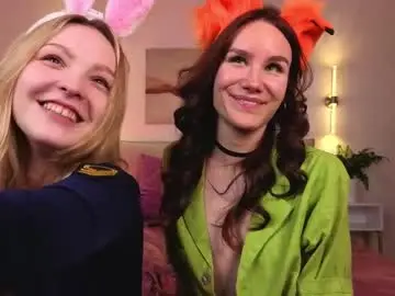Chaturbate Live Sex Cam of clare_ff