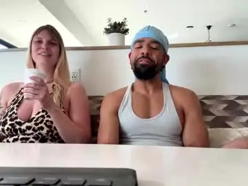 Chaturbate Live Sex Cam of drizzys_room