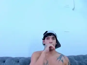 Chaturbate Watch Live Sex Cams of kroywave