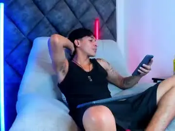 Chaturbate Live Sex Cam of kroywave