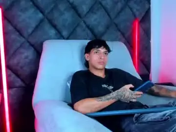 Chaturbate Live Porn of kroywave