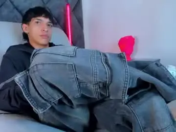 Chaturbate Sex Cam of kroywave