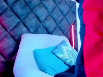 Chaturbate Live Sex Cam of kroywave