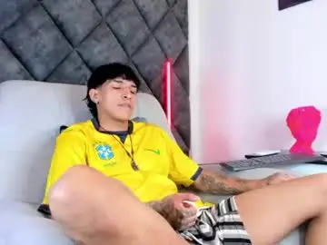 Chaturbate Live Sex Cam of kroywave