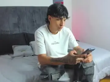 Chaturbate Best live sex cam show of kroywave