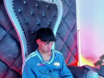Chaturbate Watch Live Sex Cams of kroywave