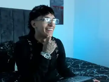 Chaturbate Free Live Porn of kroywave