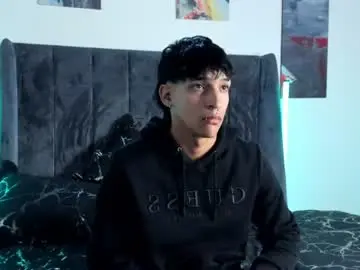 Chaturbate Live Sex Cam of kroywave
