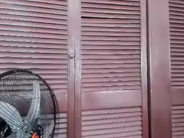 Chaturbate Free Porn Cam of maskedgirl01