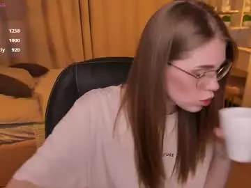 Chaturbate Live Sex Cam of alison_doody